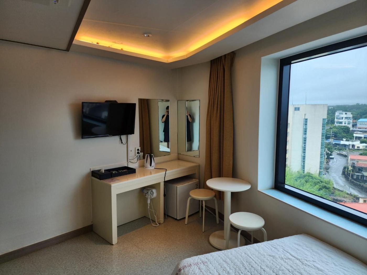 סאוגוויפו Rezion Hotel מראה חיצוני תמונה