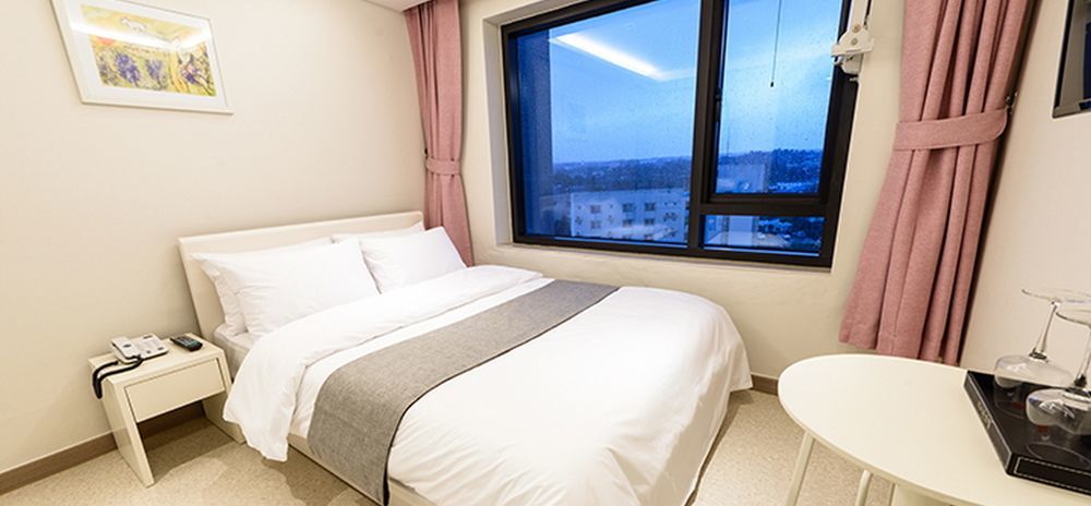 סאוגוויפו Rezion Hotel מראה חיצוני תמונה