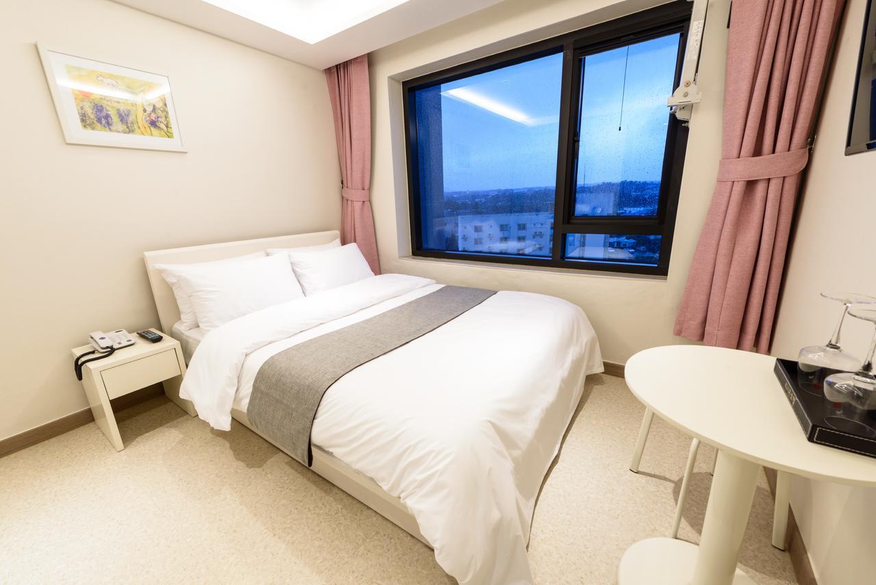 סאוגוויפו Rezion Hotel מראה חיצוני תמונה