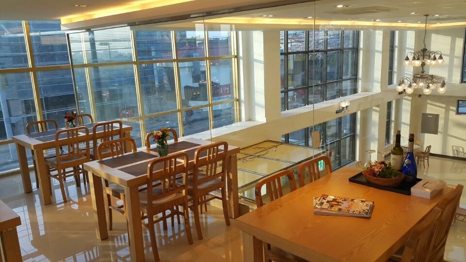 סאוגוויפו Rezion Hotel מראה חיצוני תמונה
