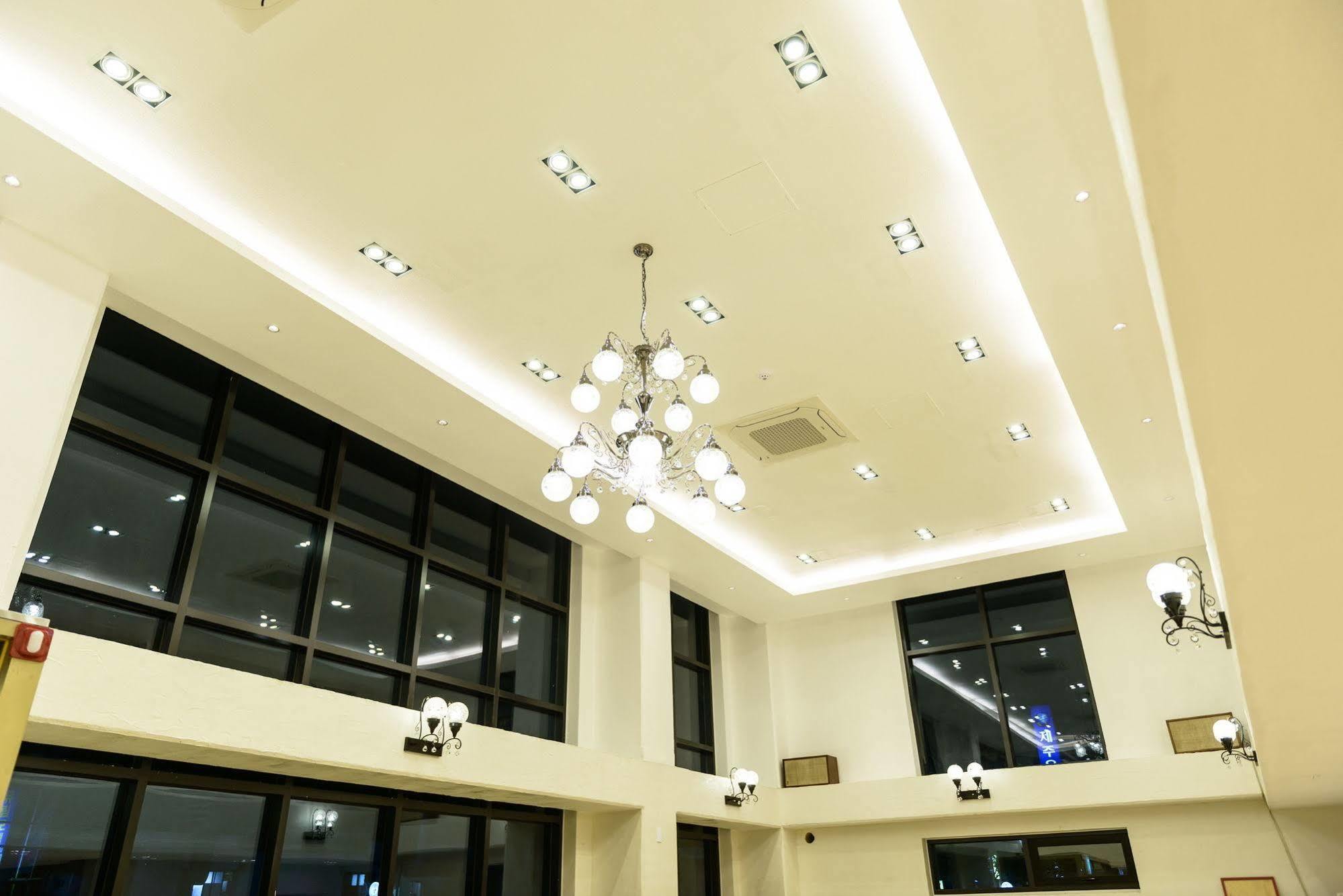 סאוגוויפו Rezion Hotel מראה חיצוני תמונה